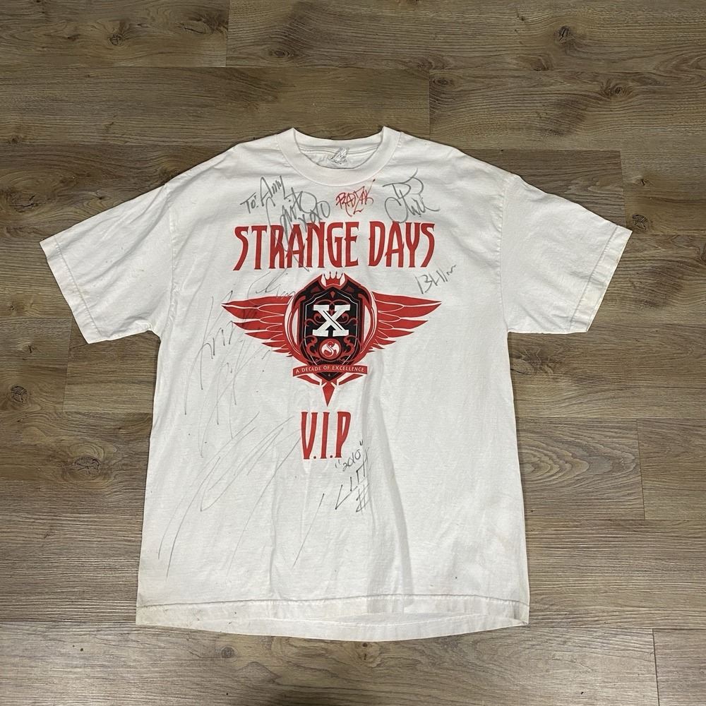 Tech N9ne Strange Days Tour 2010 Strange Music XL White Rare Rap SIGNED Alstyle